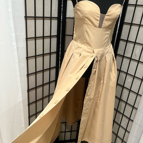 AmyEnjoyLife Tan DRESS, VERSATILE OCCASION, MIDI LENGTH, WOMEN SIZE M. - Picture 6 of 9